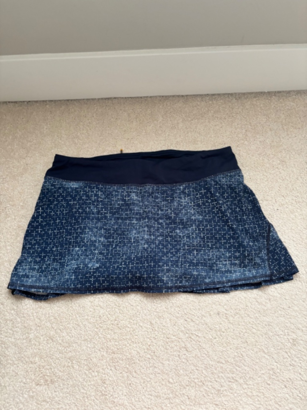 Lululemon Pleated Running Tennis Skirt Skort Blue Print Size 12 - Picture 2 of 6